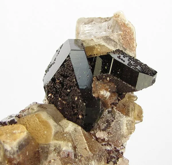 Uvite, Magnesite - image 2