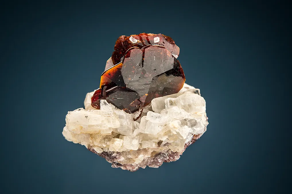 Uvite on Magnesite image