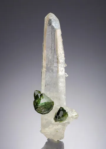 Uvite on Quartz