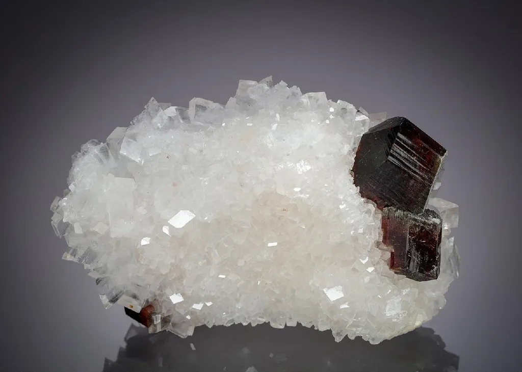 Uvite with Magnesite image