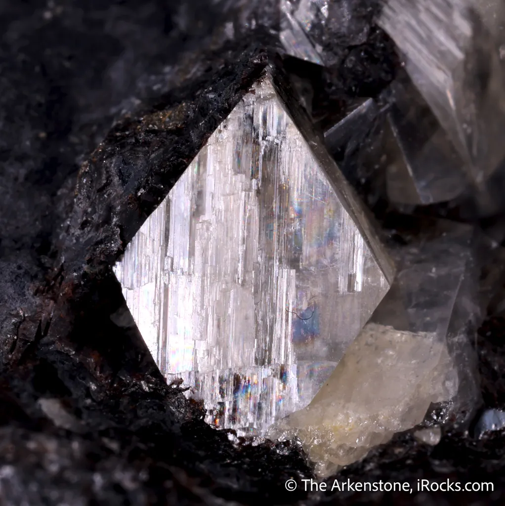 Valentinite