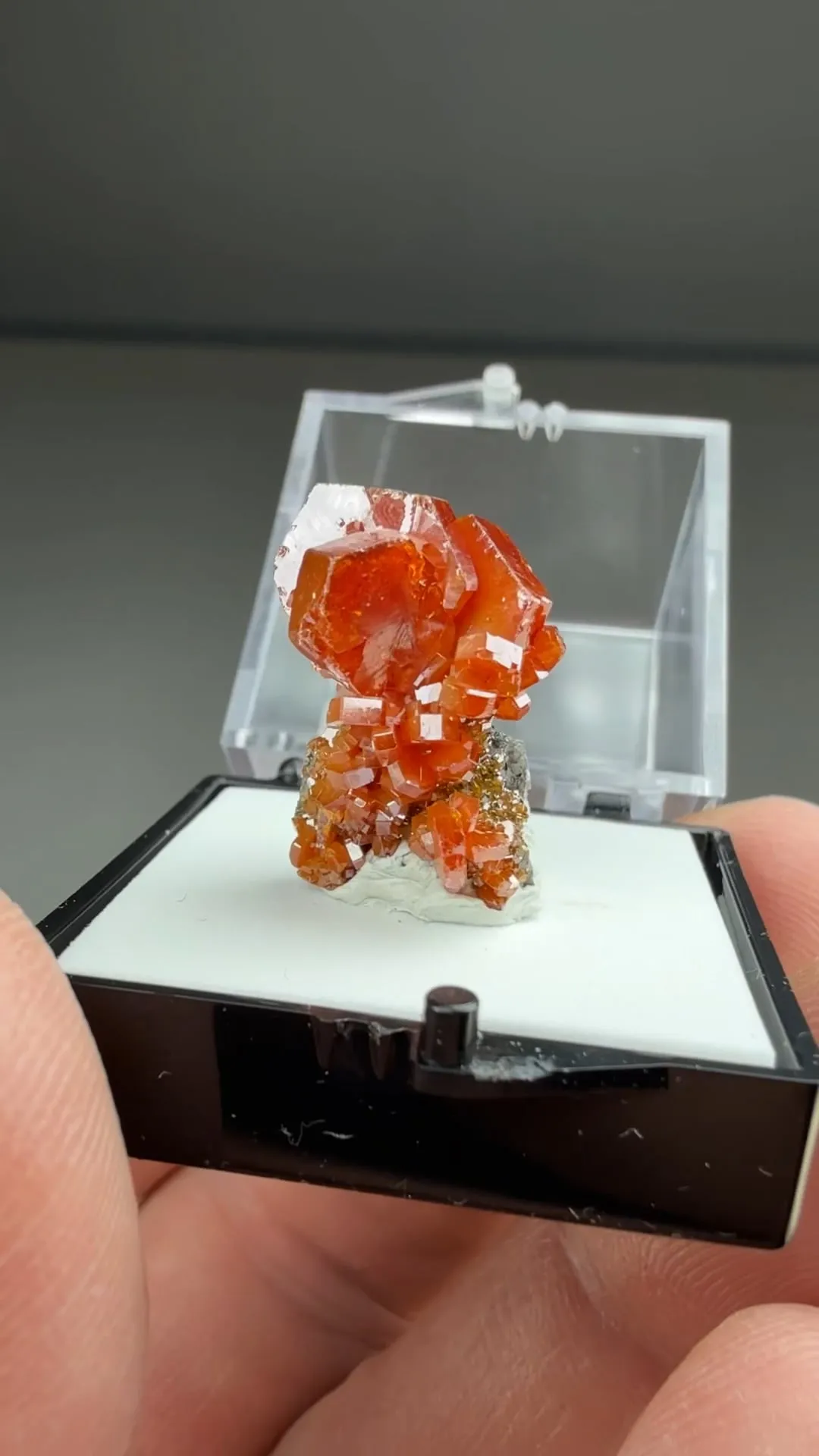 Vanadinite - image 2