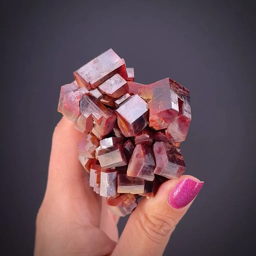 Vanadinite image