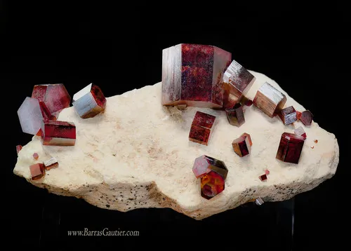 Vanadinite - image 3