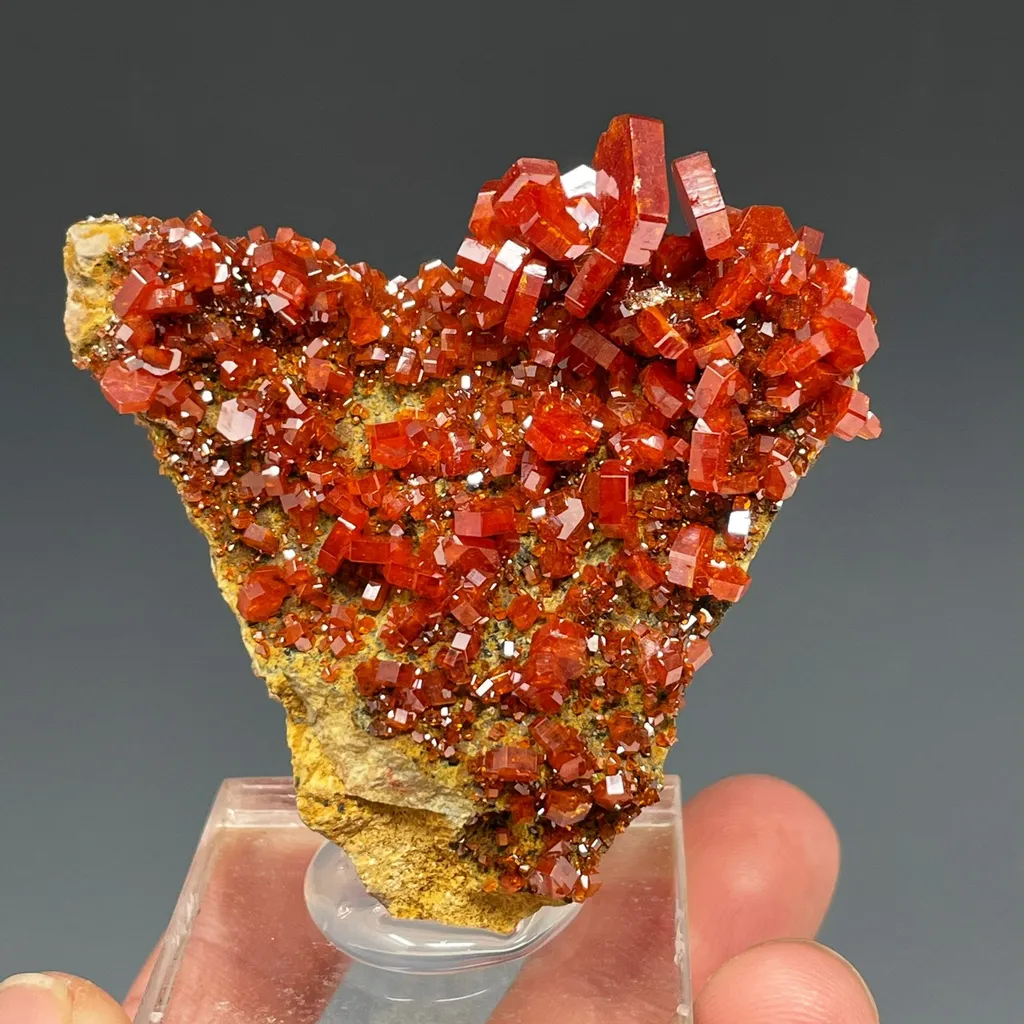 Vanadinite image