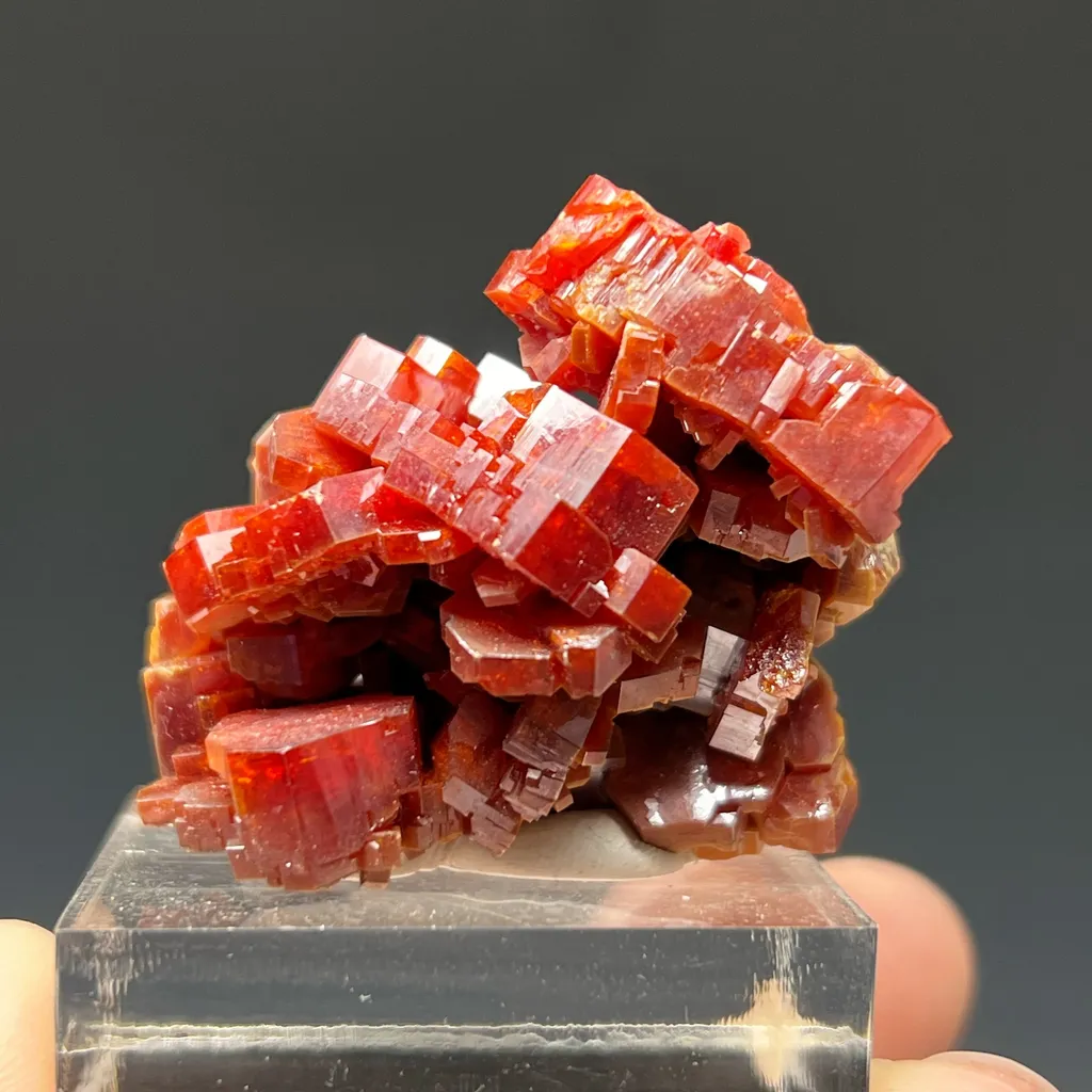 Vanadinite image