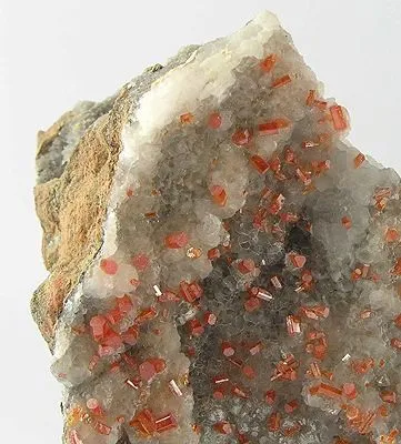 Vanadinite - image 2