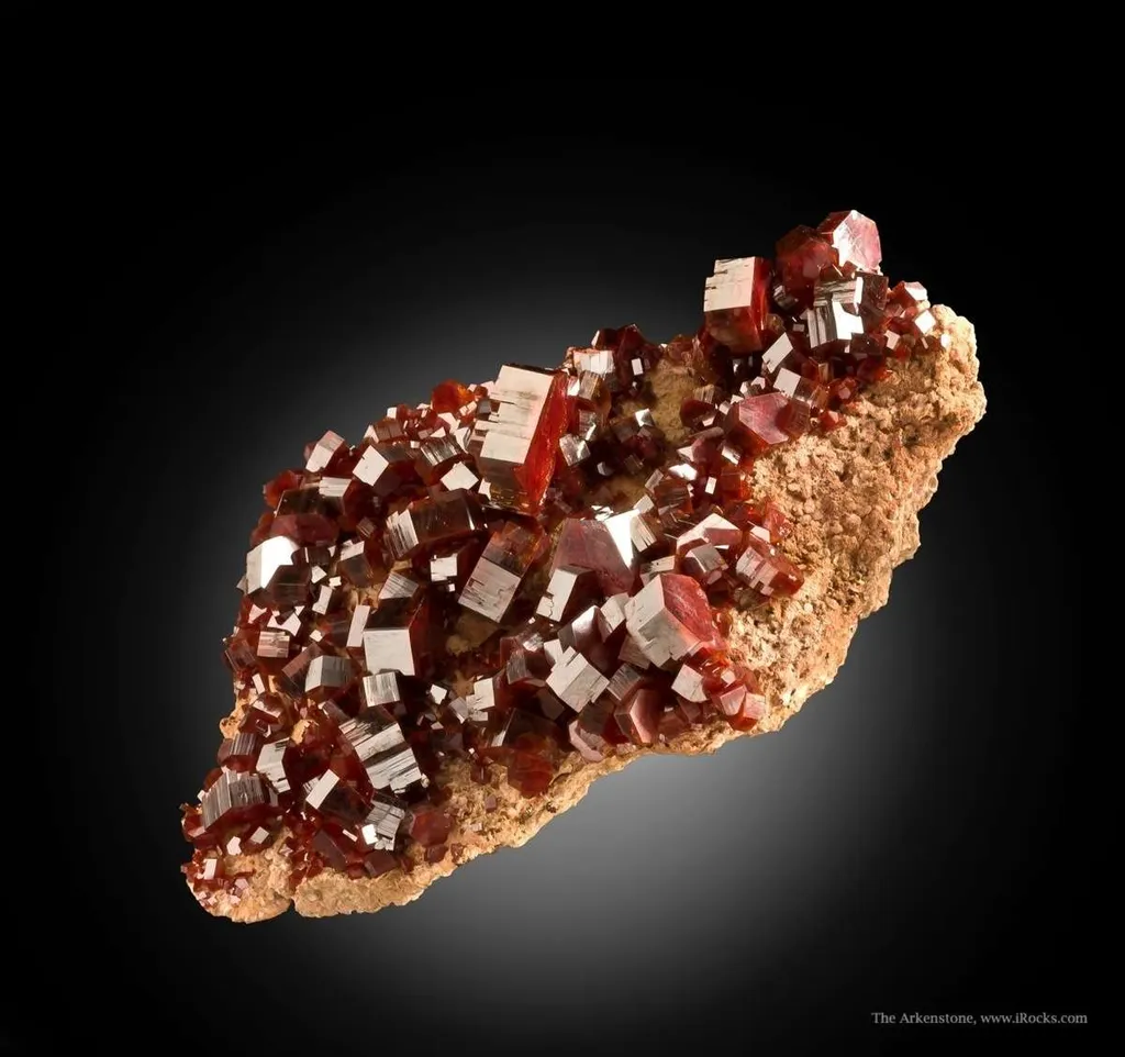 Vanadinite image