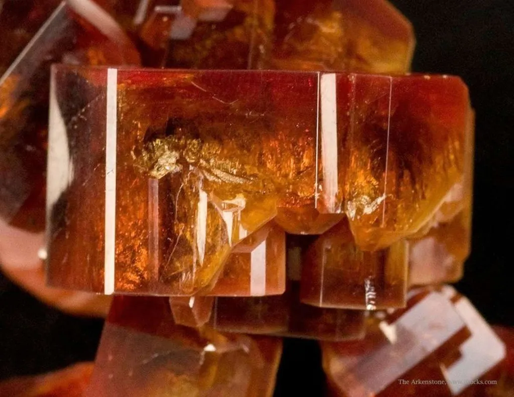 Vanadinite - image 4
