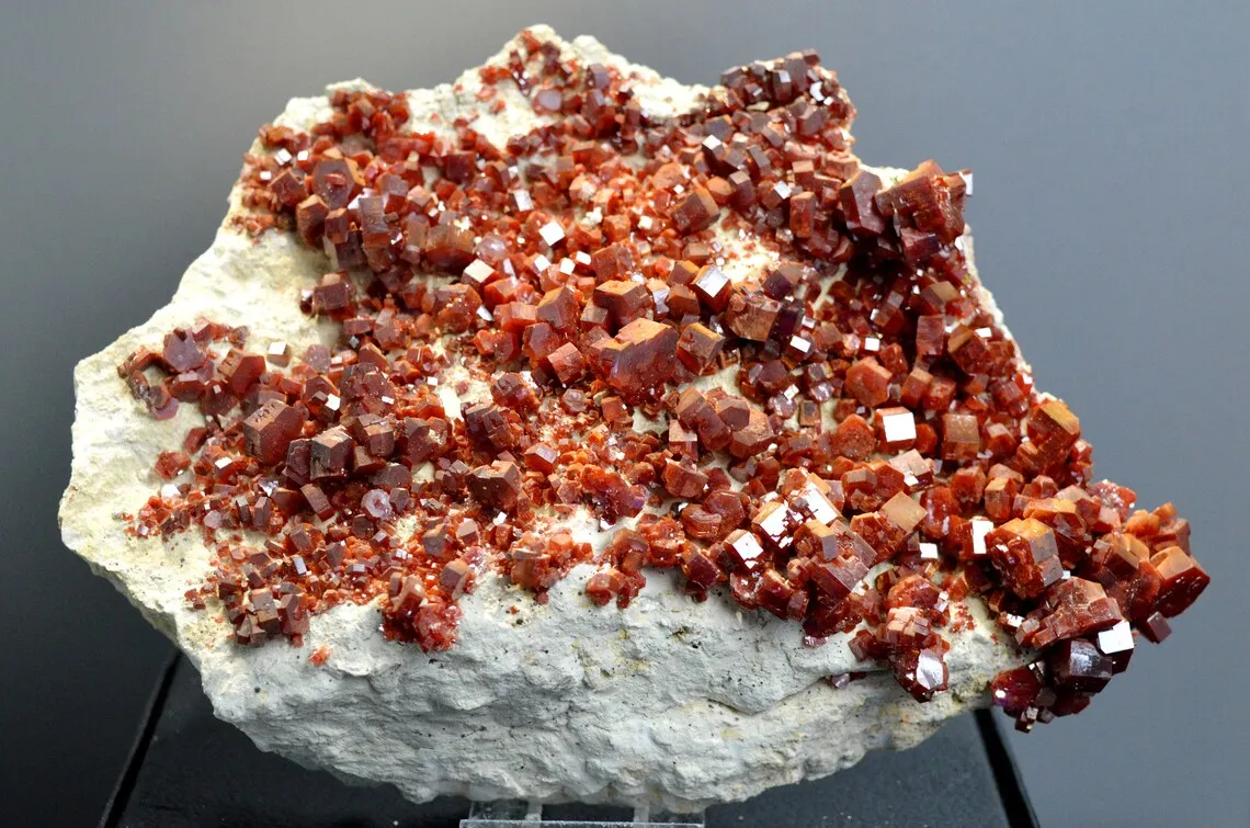 Vanadinite 2026 grams - Mibladen, Aït Oufella Caïdat, Midelt, Drâa-Tafilalet Region, Morocco - image 1