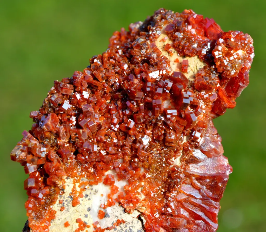 Vanadinite 206 grams - Mibladen, Aït Oufella Caïdat, Midelt Province, Drâa-Tafilalet Region, Morocco - image 3