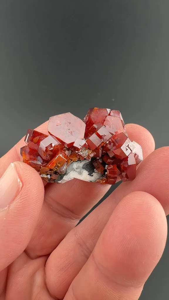 Vanadinite image