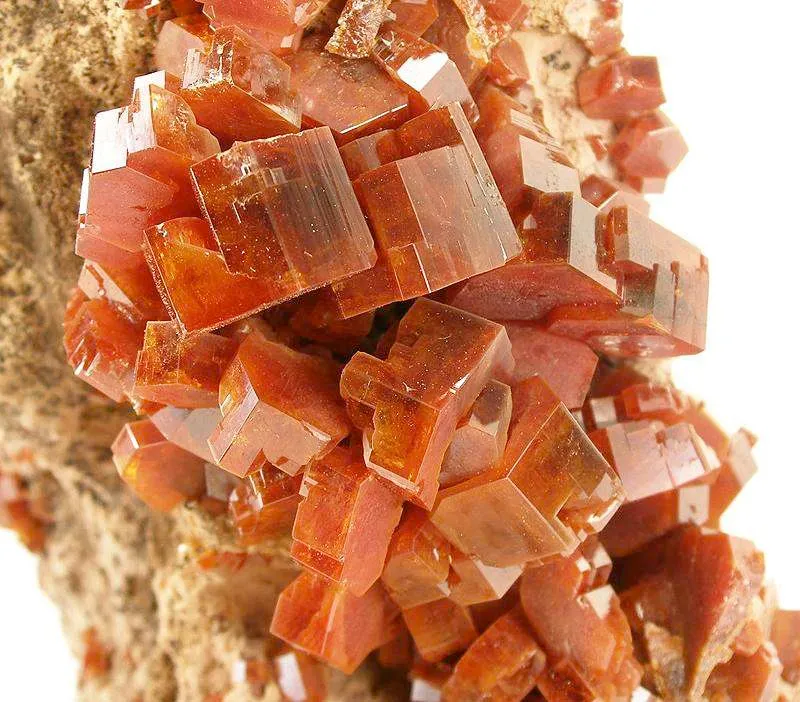 Vanadinite - image 3