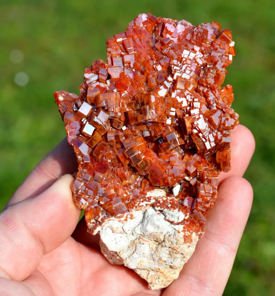 Vanadinite 280 grams - Mibladen, Midelt Cercle, Midelt Province, Drâa-Tafilalet Region, Morocco image