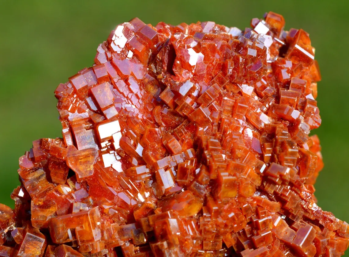 Vanadinite 280 grams - Mibladen, Midelt Cercle, Midelt Province, Drâa-Tafilalet Region, Morocco - image 2