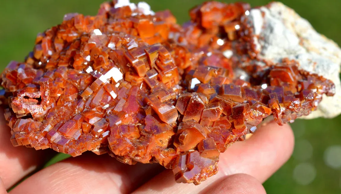 Vanadinite 280 grams - Mibladen, Midelt Cercle, Midelt Province, Drâa-Tafilalet Region, Morocco - image 6