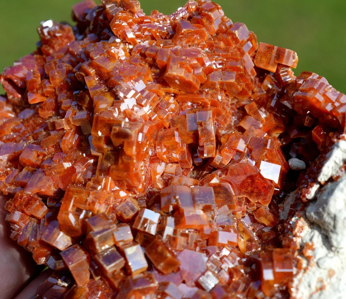 Vanadinite 280 grams - Mibladen, Midelt Cercle, Midelt Province, Drâa-Tafilalet Region, Morocco - image 7