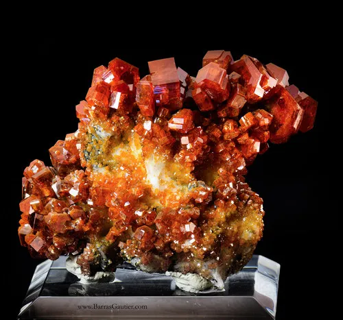 Vanadinite - image 3