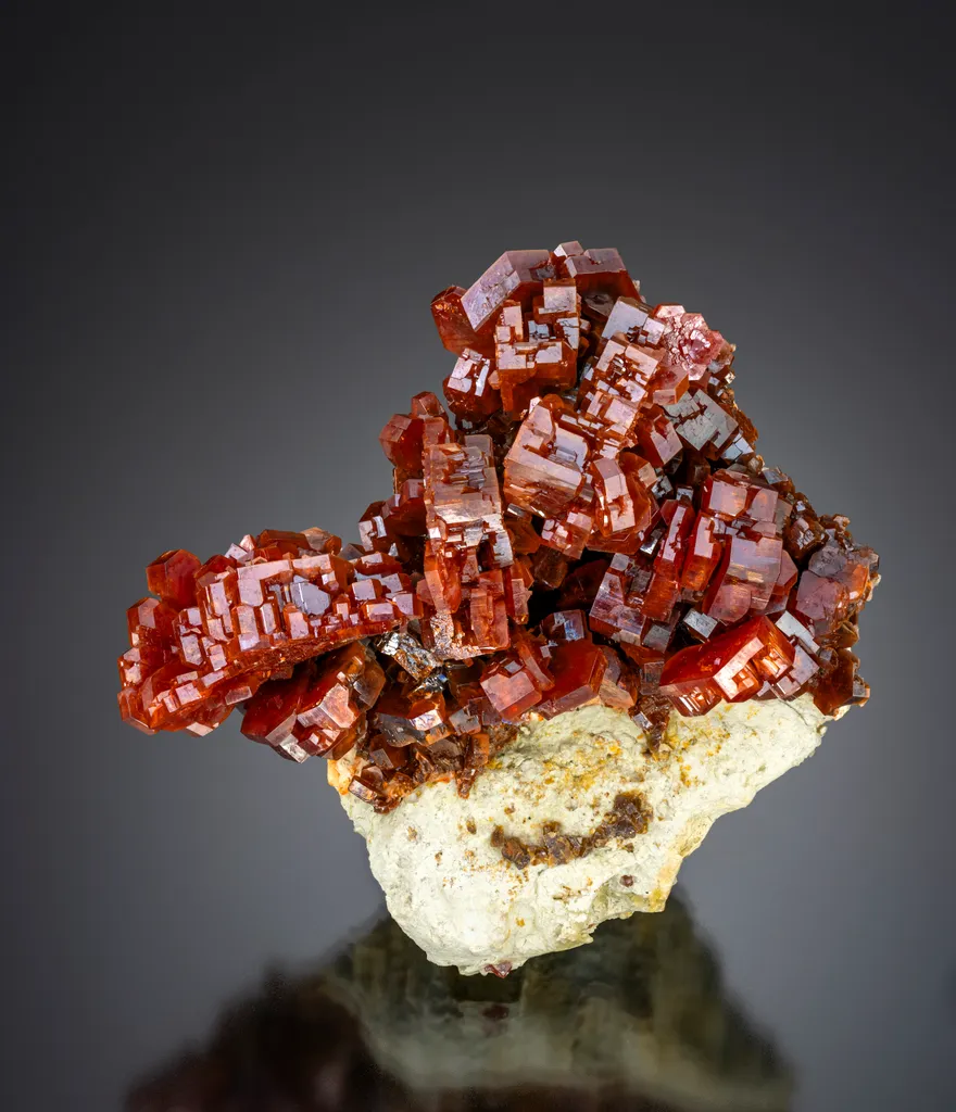 Vanadinite image