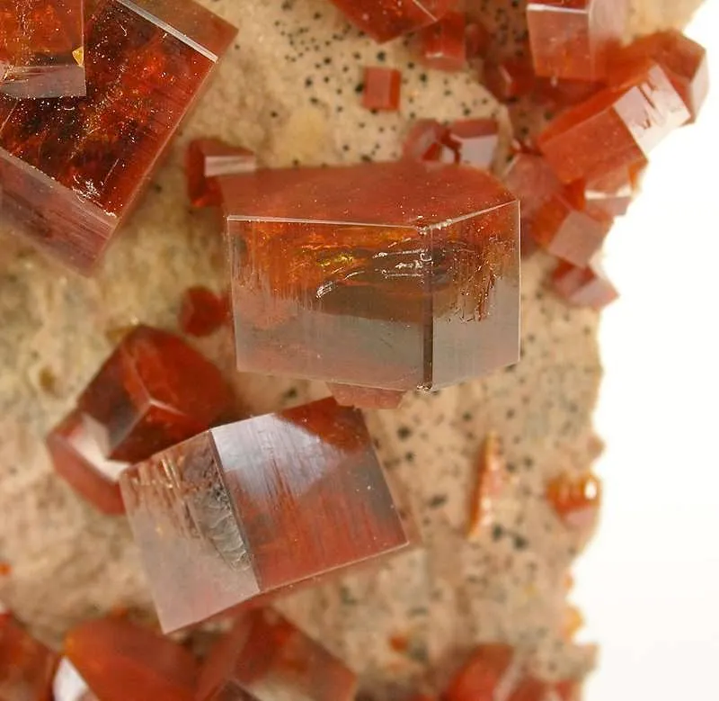 Vanadinite - image 4