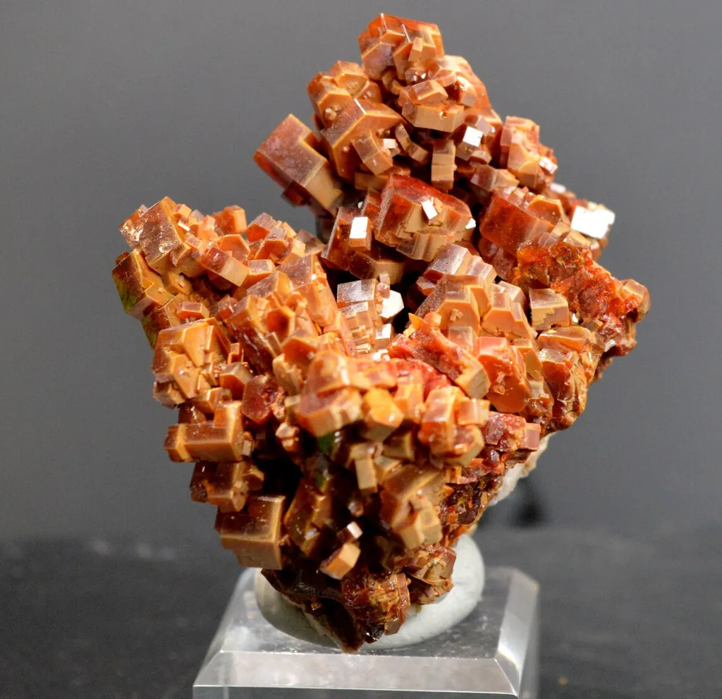 Vanadinite 435 grams - Mibladen, Midelt Cercle, Midelt Province, Drâa-Tafilalet Region, Morocco - image 3