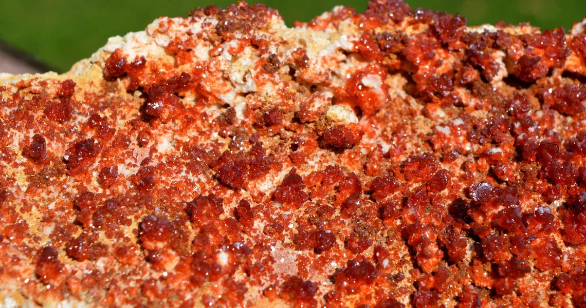 Vanadinite 4500 grams - Mibladen, Aït Oufella Caïdat, Midelt, Drâa-Tafilalet Region, Morocco - image 6