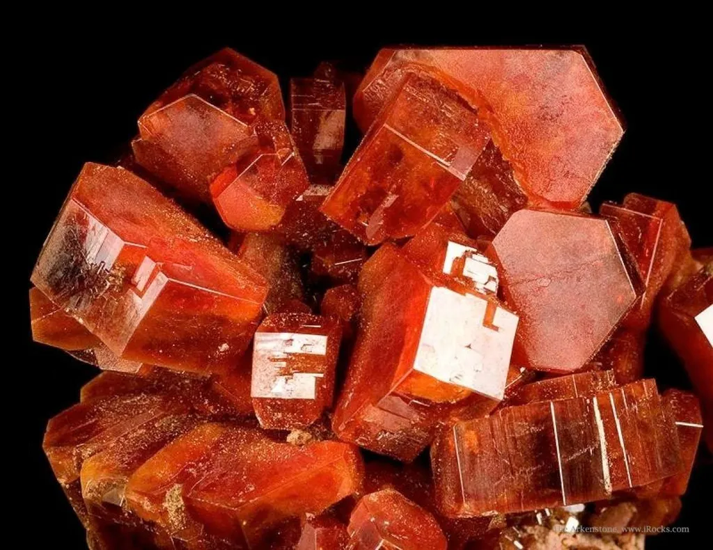 Vanadinite - image 3