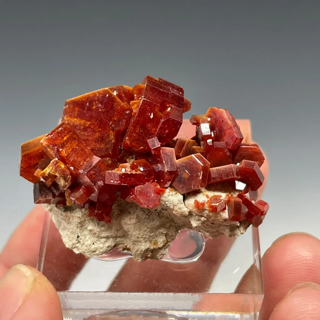 Vanadinite image
