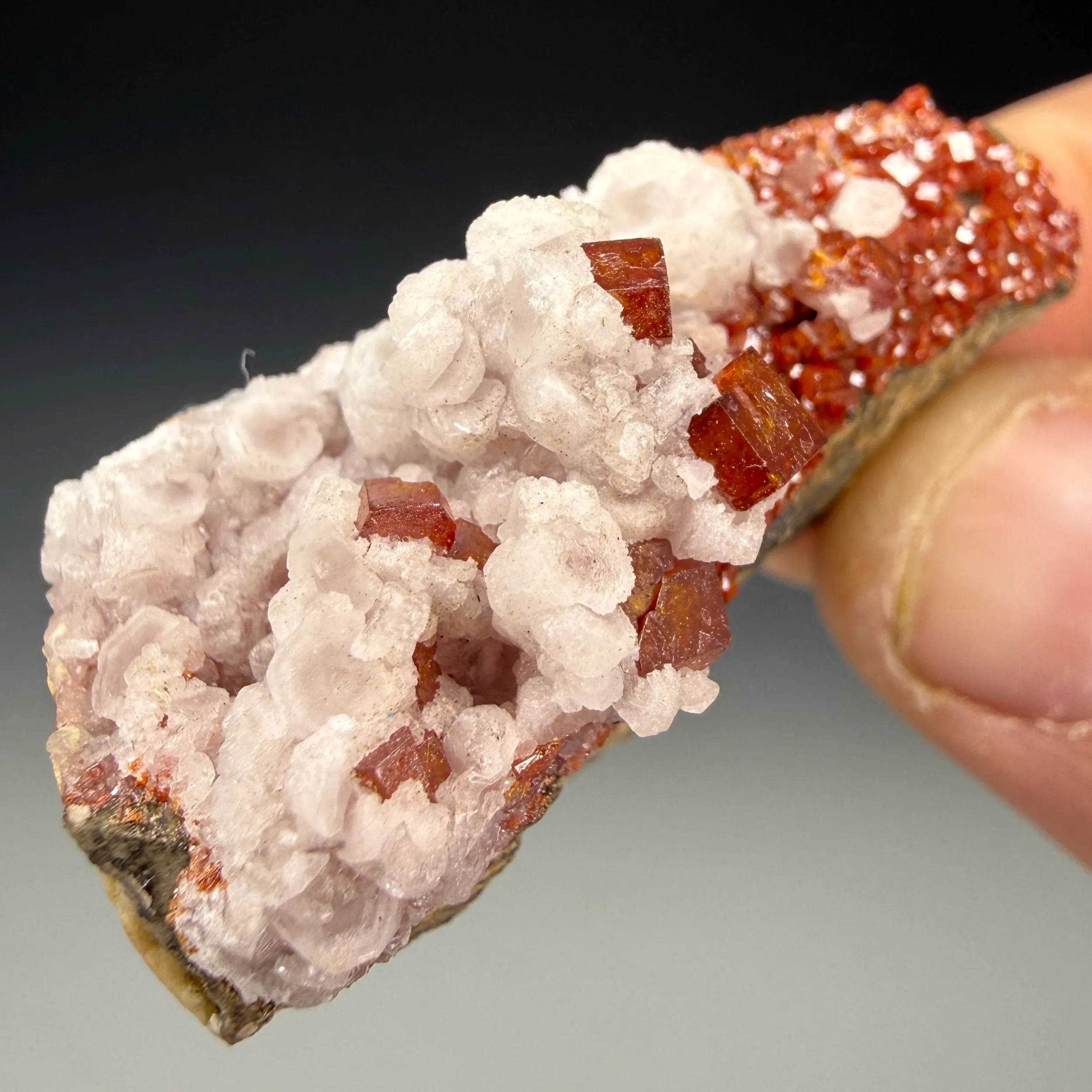 Vanadinite - image 3