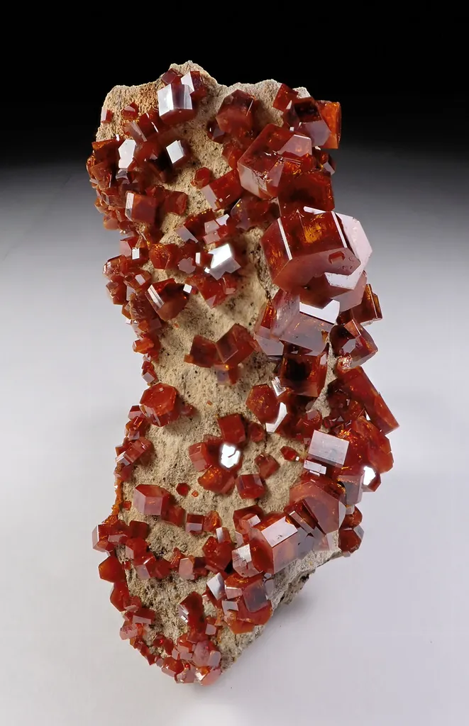 Vanadinite - image 4