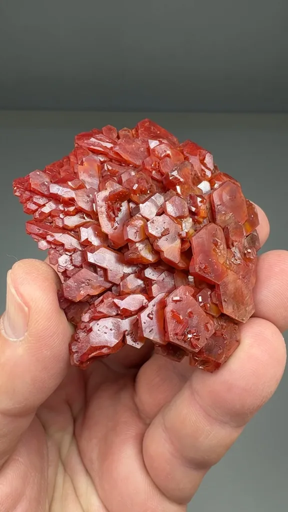 Vanadinite image