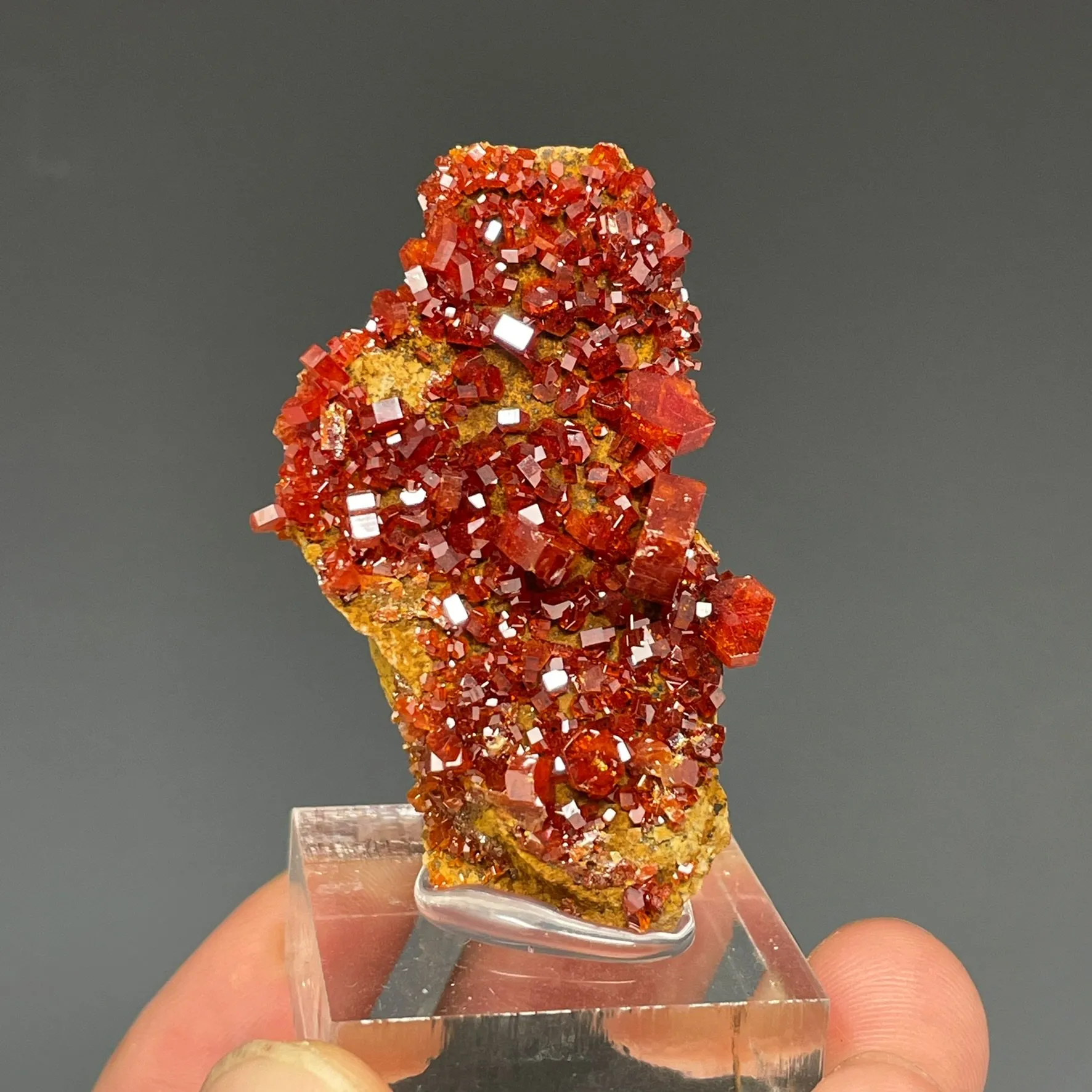 Vanadinite - image 3