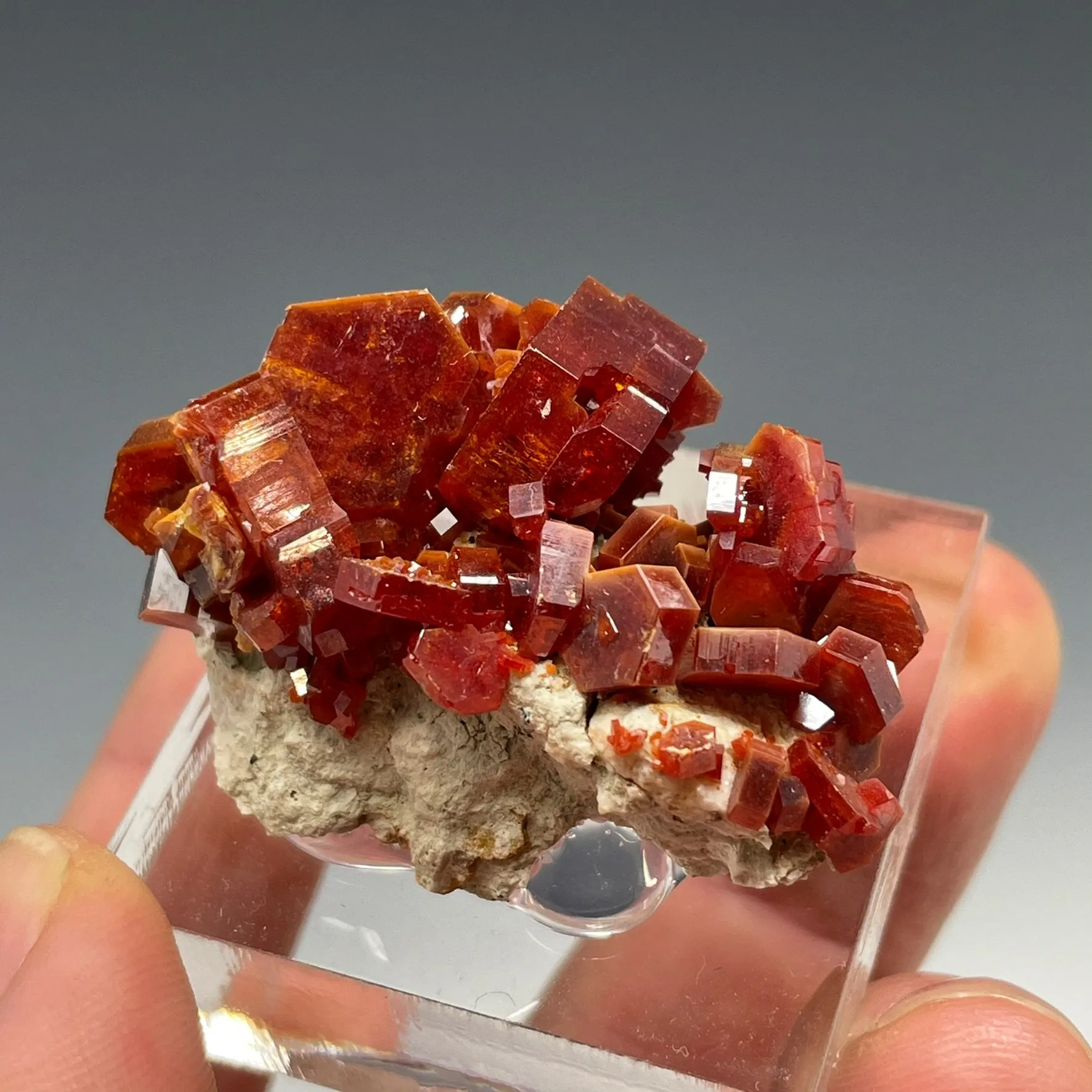 Vanadinite - image 3