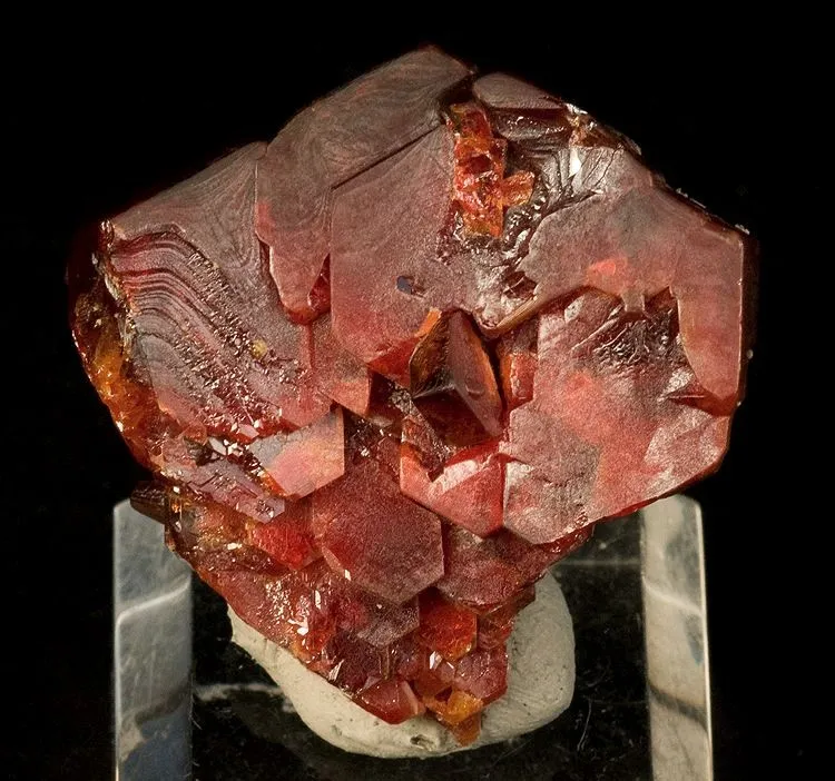 Vanadinite image