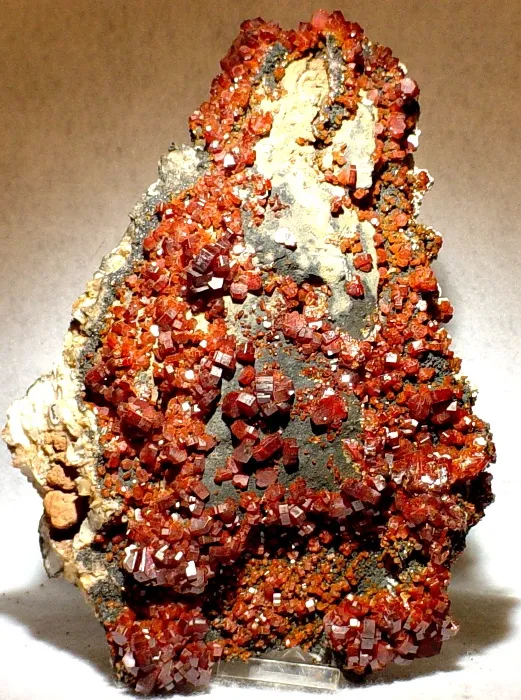 Vanadinite image