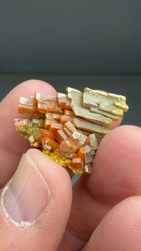 Vanadinite image