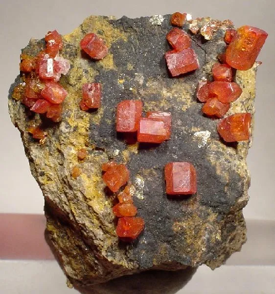 Vanadinite image