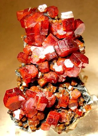 Vanadinite image