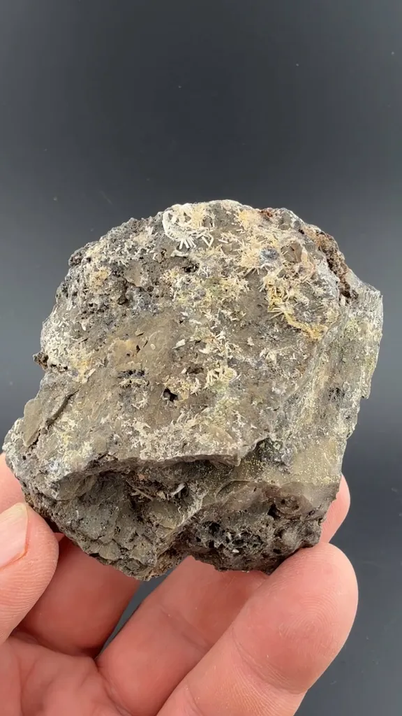 Vanadinite image