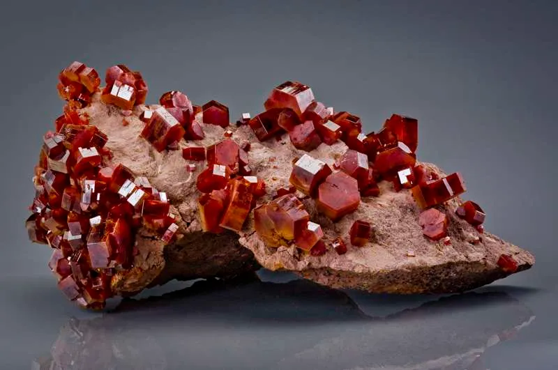 Vanadinite image