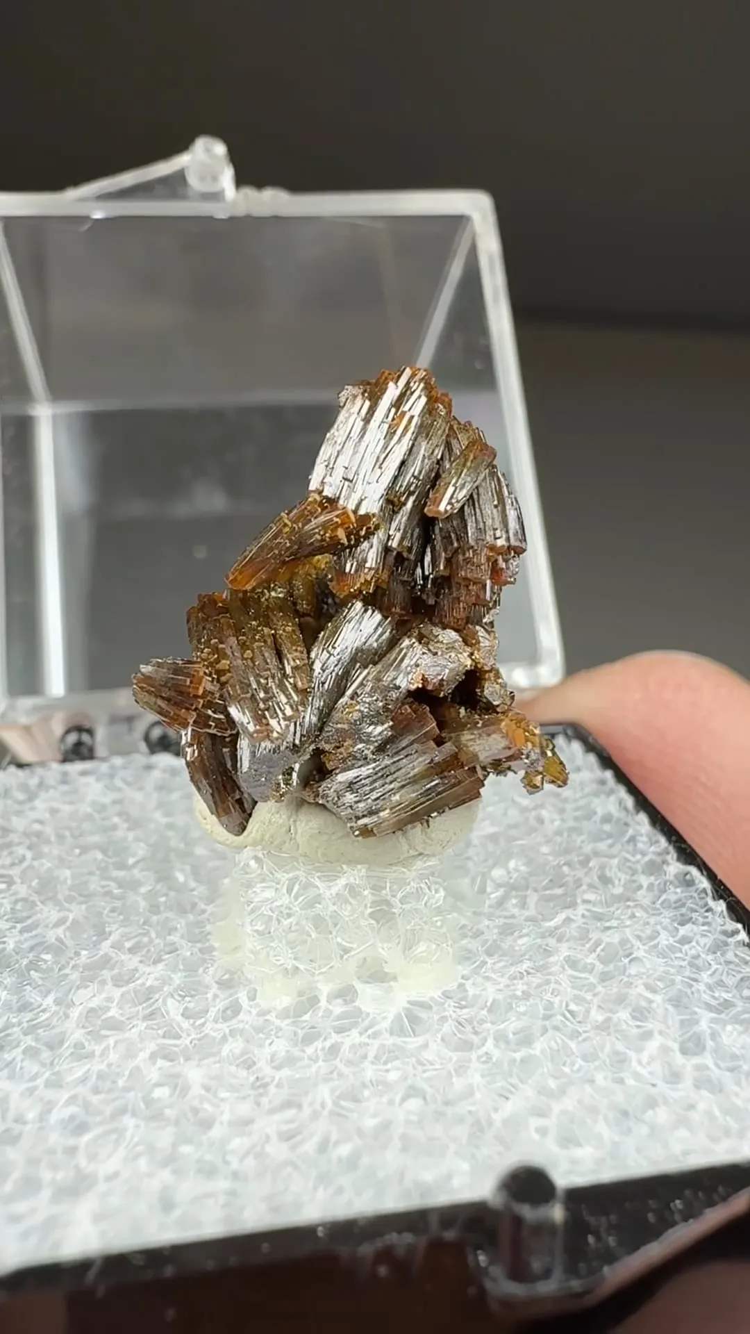 Vanadinite - image 2