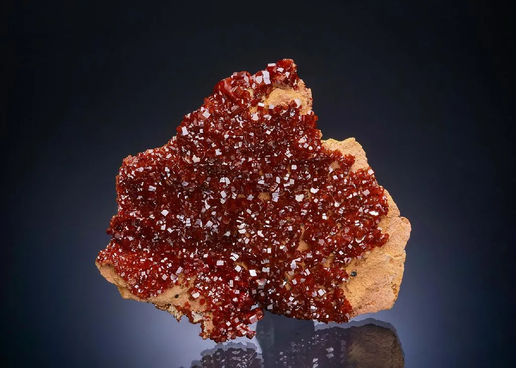Vanadinite image