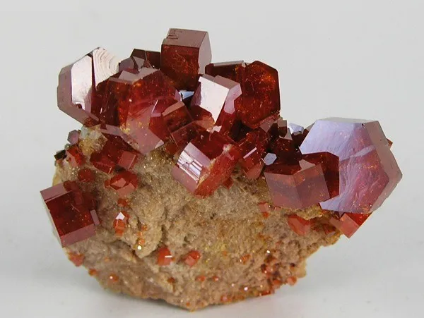Vanadinite image