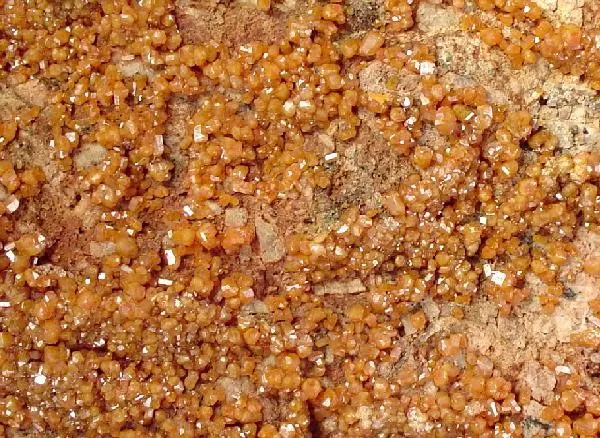 Vanadinite - image 2