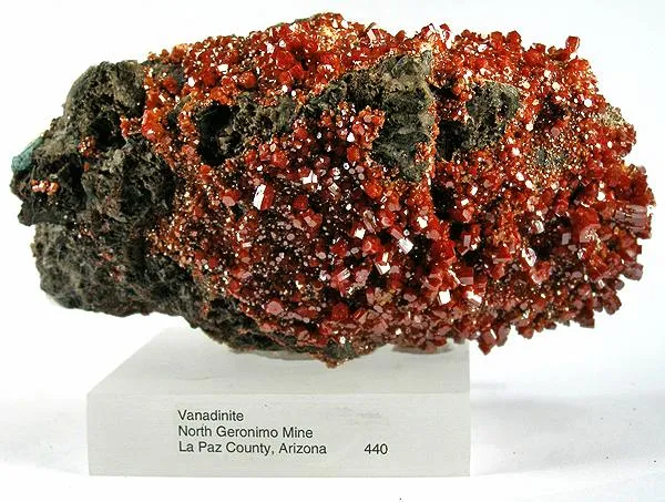 Vanadinite - image 2