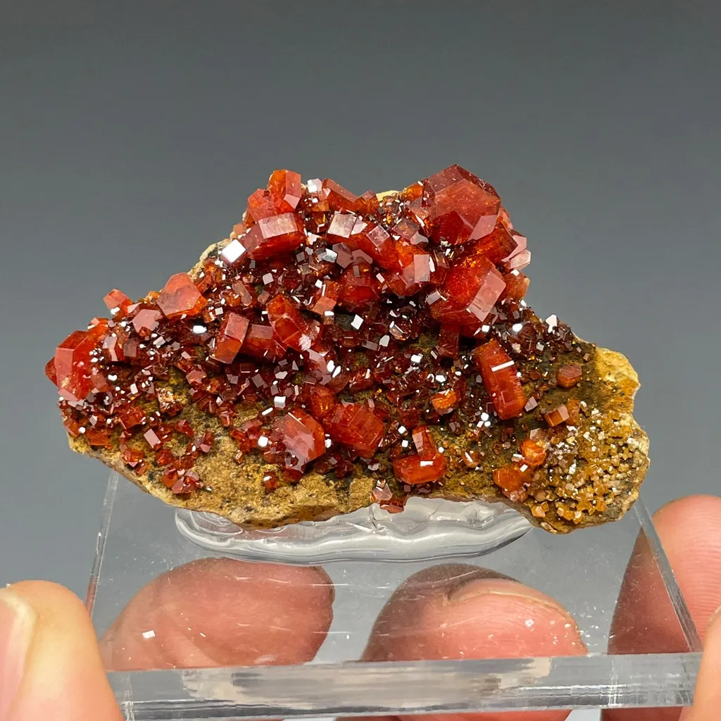 Vanadinite image