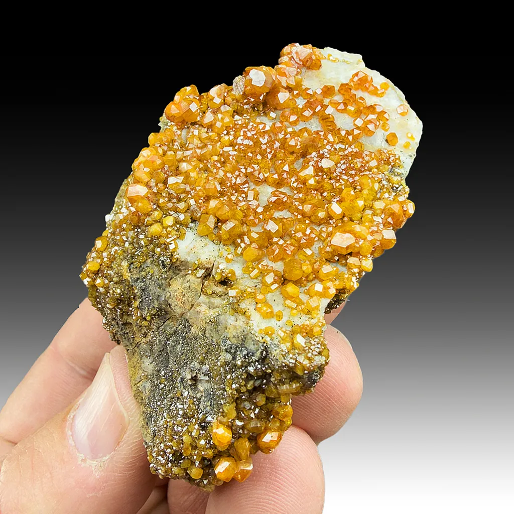 Vanadinite image