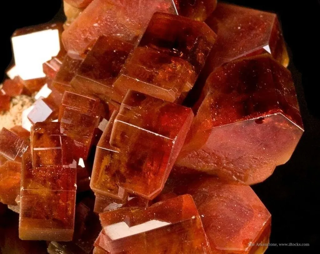 Vanadinite - image 3