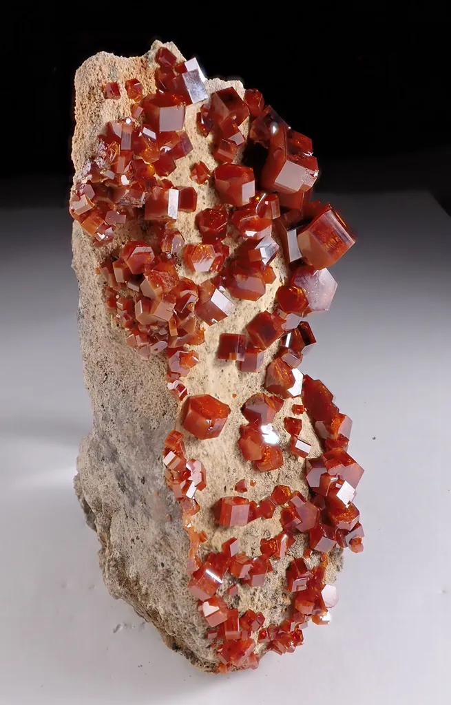 Vanadinite image