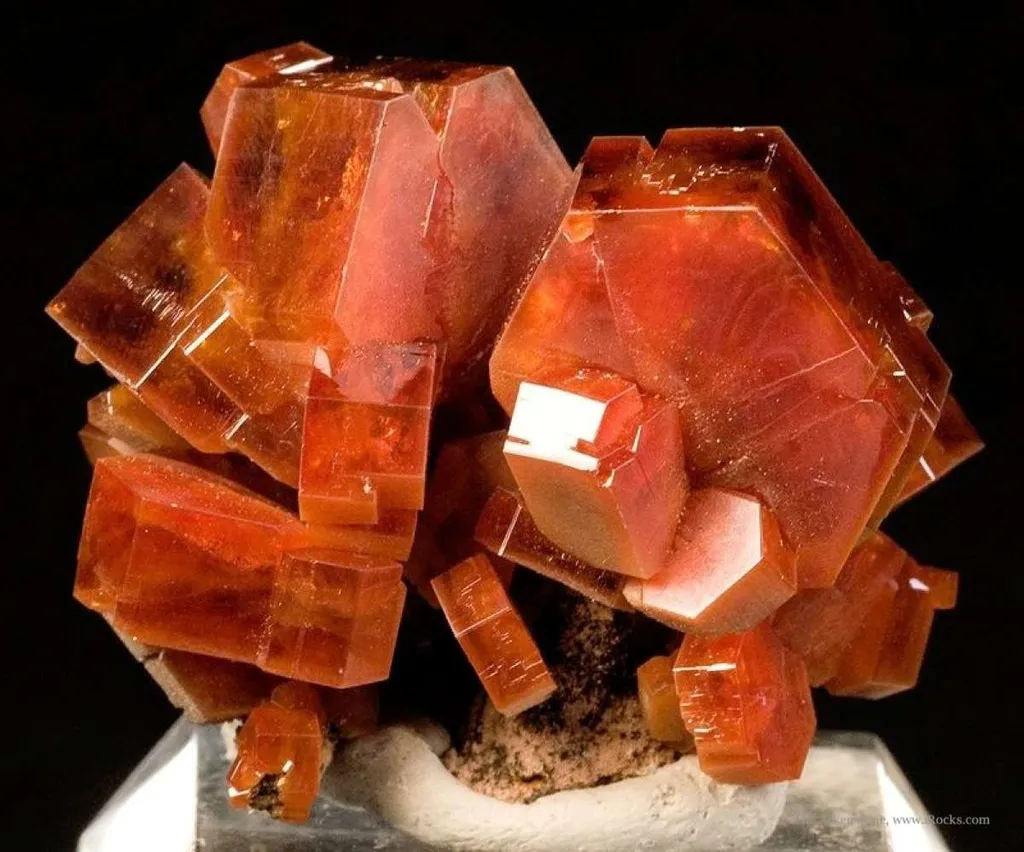 Vanadinite image